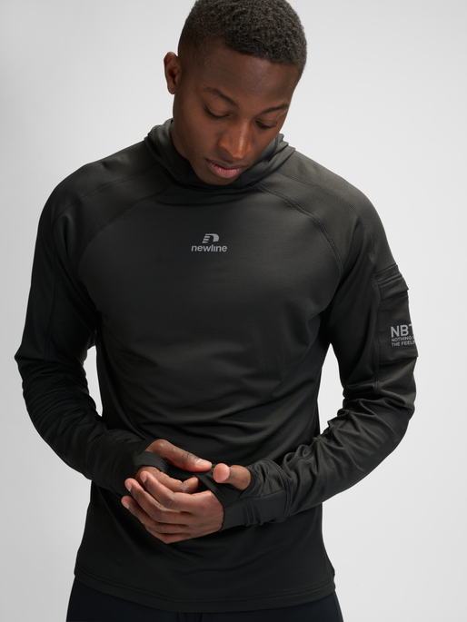 nwlRAPID HOOD MIDLAYER, BLACK, model