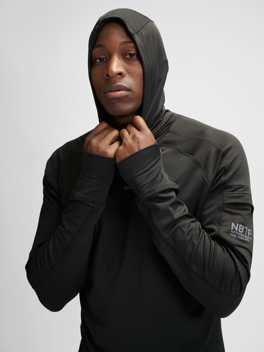 nwlRAPID HOOD MIDLAYER, BLACK, model