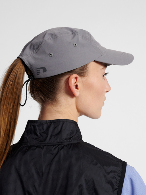 nwlRUNNING CAP, TITANIUM, model